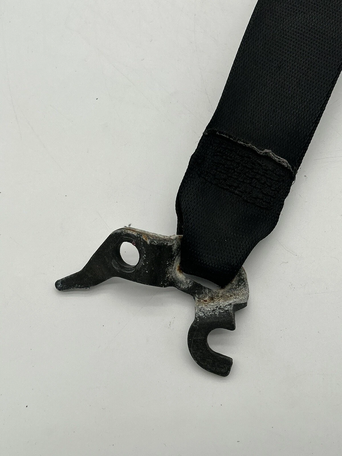 04-10 BMW 325i E83 Driver Left Front Seat Belt OEM 33017492 Black OEM - Image 6