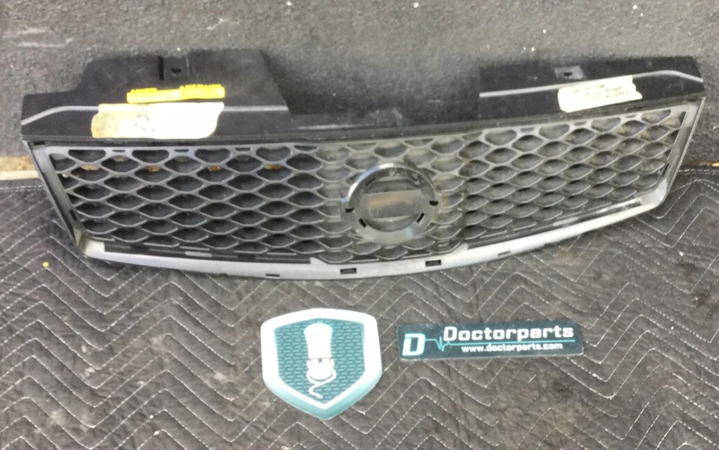 2005-2006 NISSAN ALTIMA NI1200213 FRONT GRILLE USED OEM LOCAL PICKUP