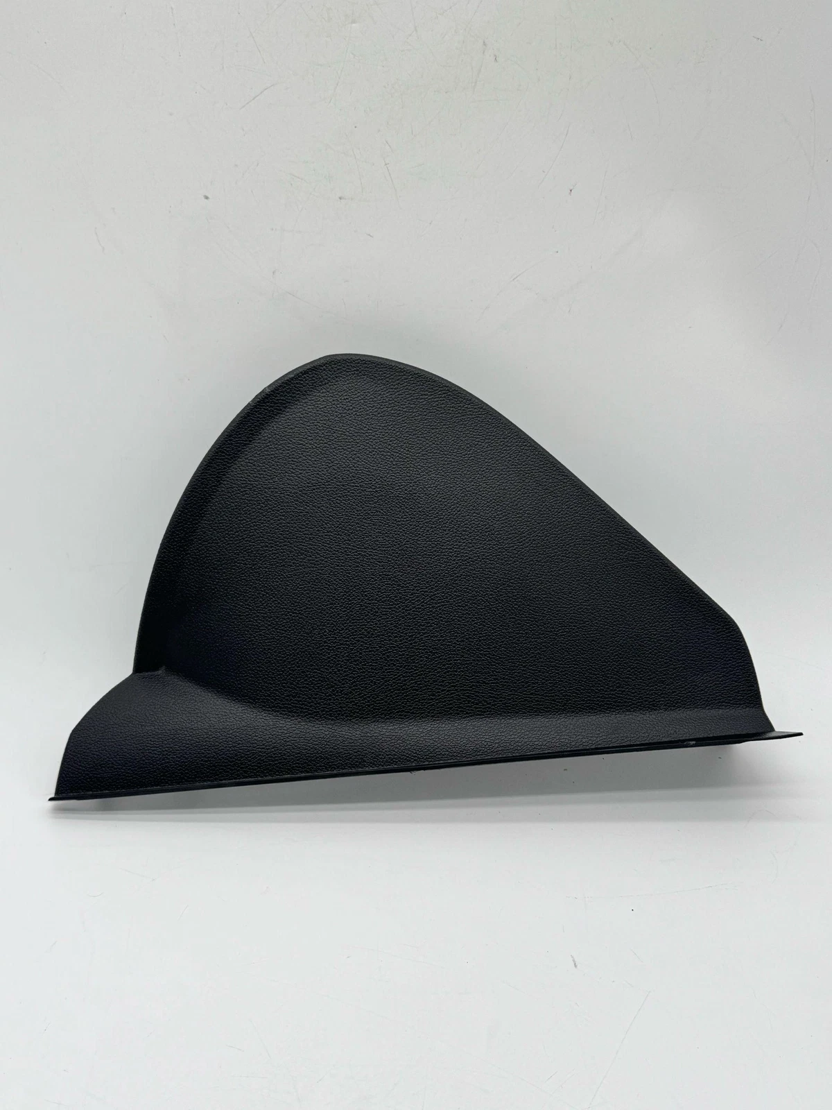 16-19 CHEVROLET CRUZE DASHBOARD DASH LH END CORNER CAP COVER PANEL OEM 84035578 - Image 2
