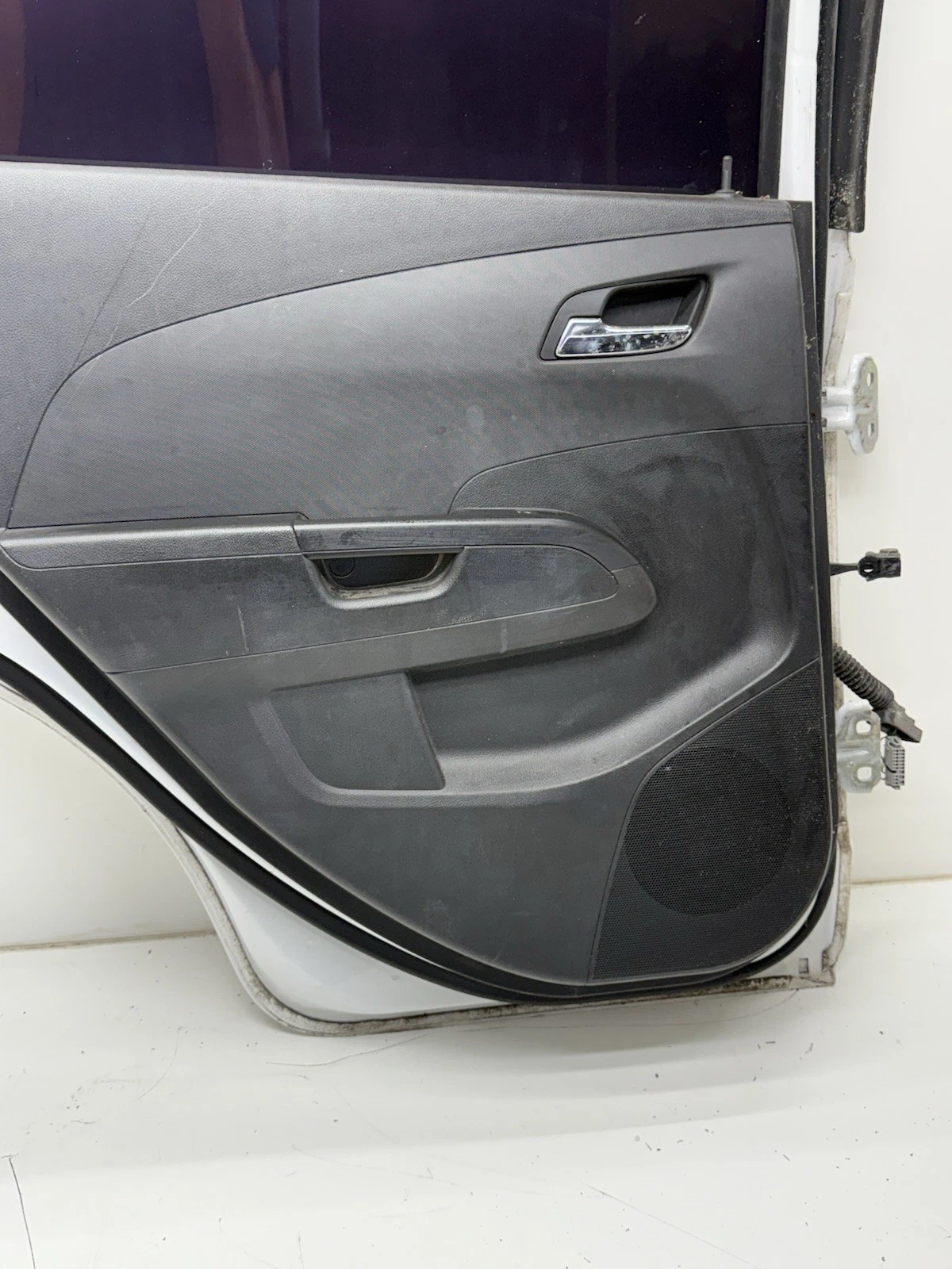 12-20 Chevrolet Sonic Sdn Rear Door Assembly Driver Left Electric OEM - Image 12