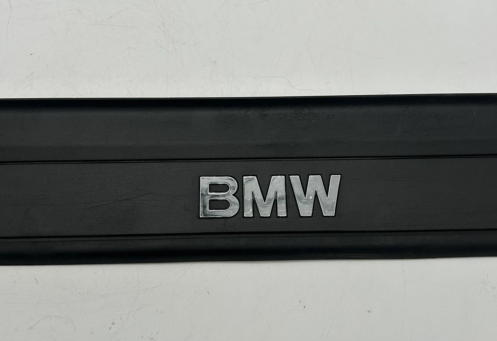 06-2010 BMW 328i 325i 330i e90 sedan scuff plate sill plate floor door Trim OEM - Image 5