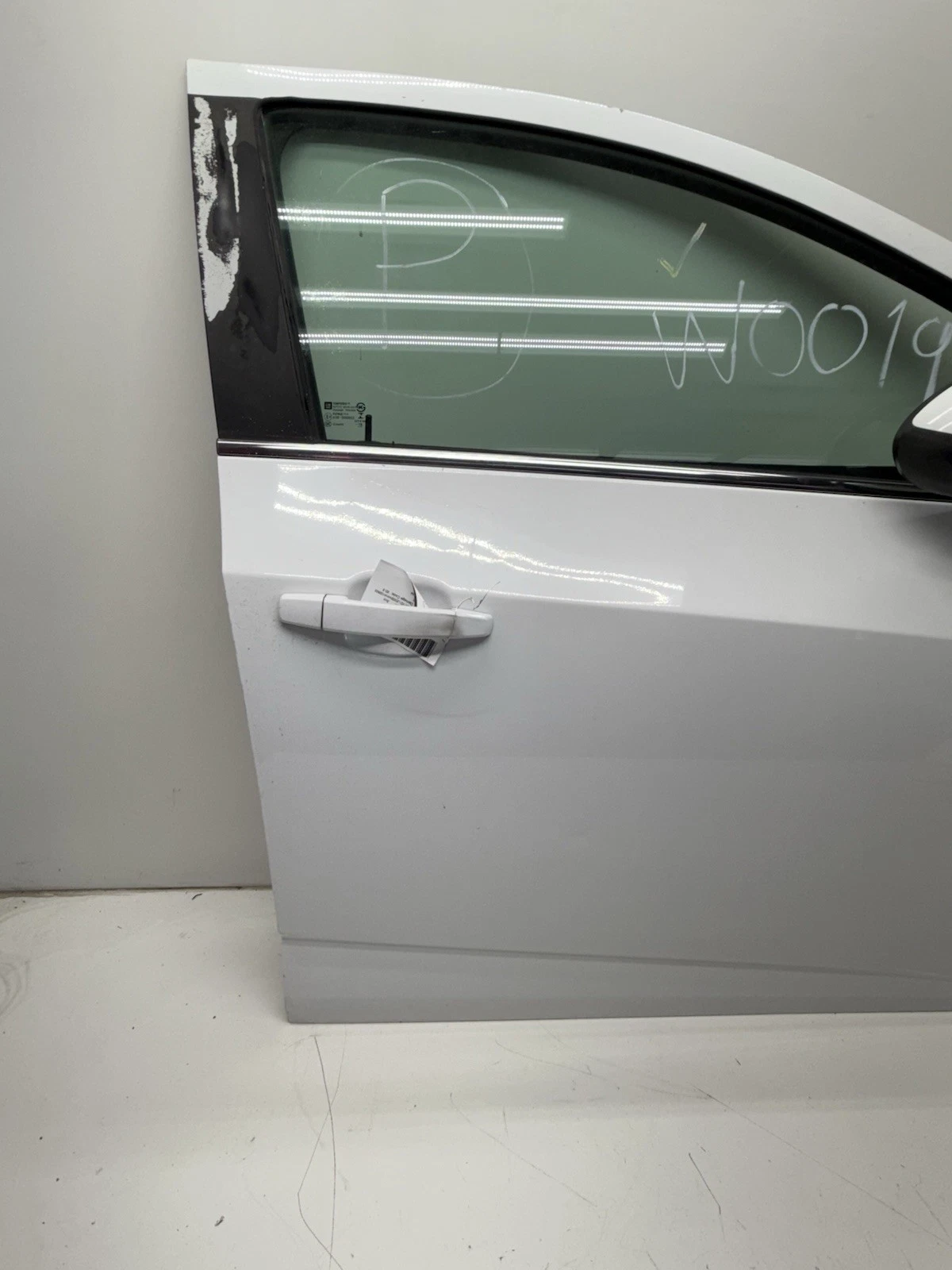 12-20 CHEVY SONIC RIGHT FRONT PASSENGER DOOR OEM - Image 3