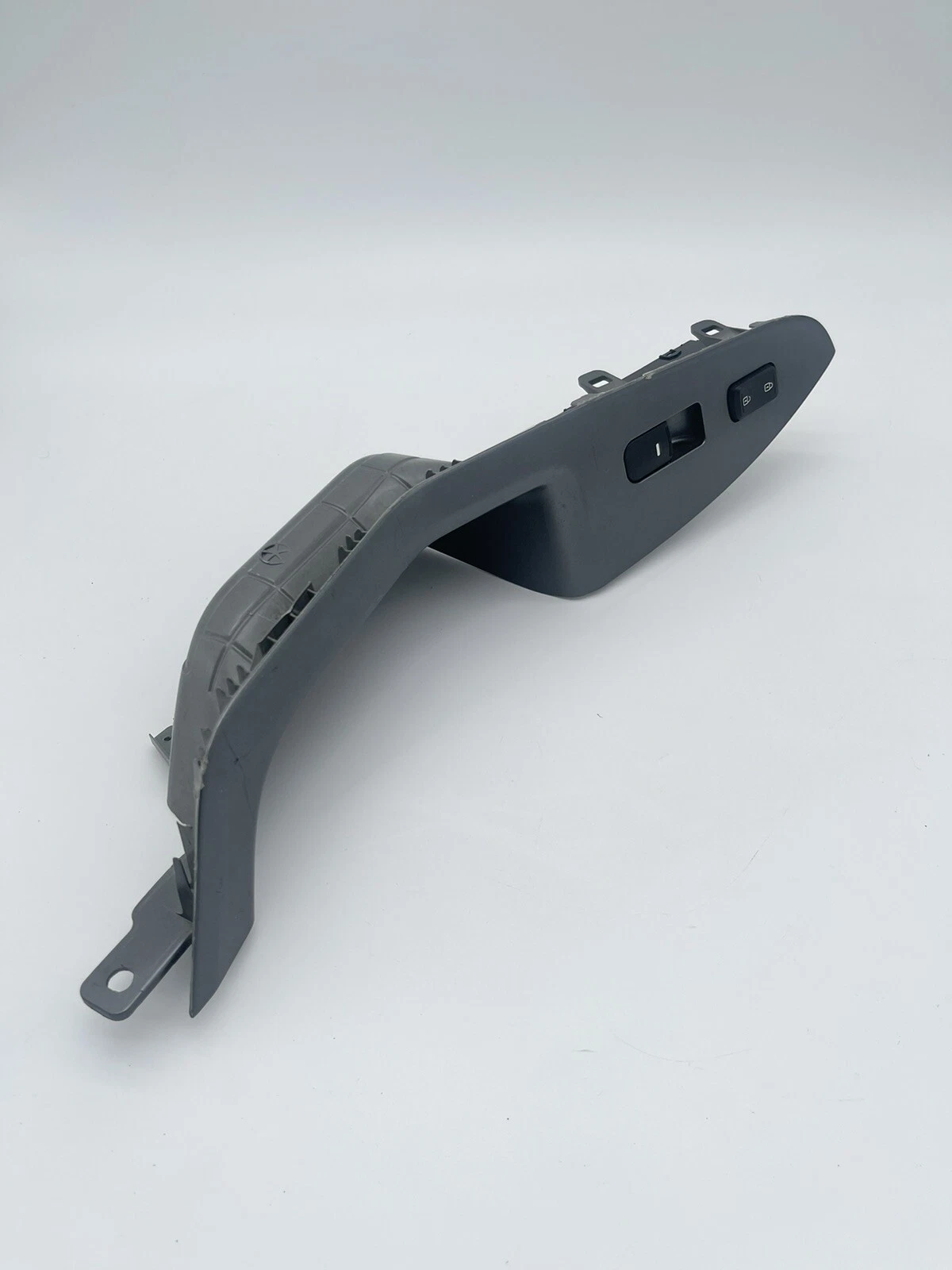 11-13 KIA OPTIMA FRONT RIGHT PASSENGER SIDE INTERIOR DOOR SWITCH BEZEL TRIM OEM - Image 2