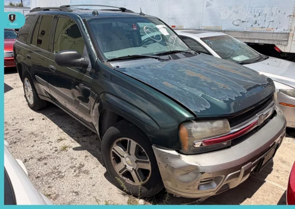 2002-2005 CHEVROLET TRAILBLAZER FRONT BUMPER COVER OEM