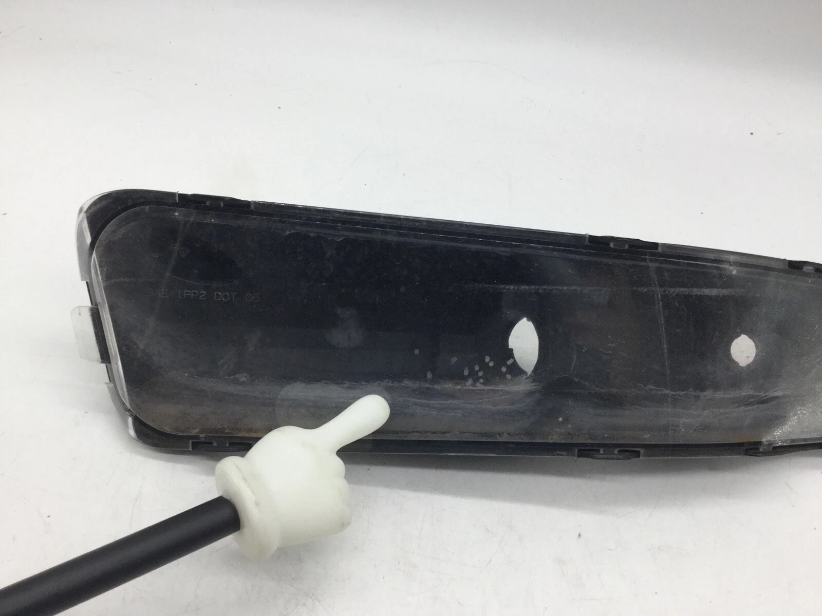 2005-2009 FORD MUSTANG TURN SIGNAL LAMP BUMPER LIGHT LEFT LH USED OEM - Image 4