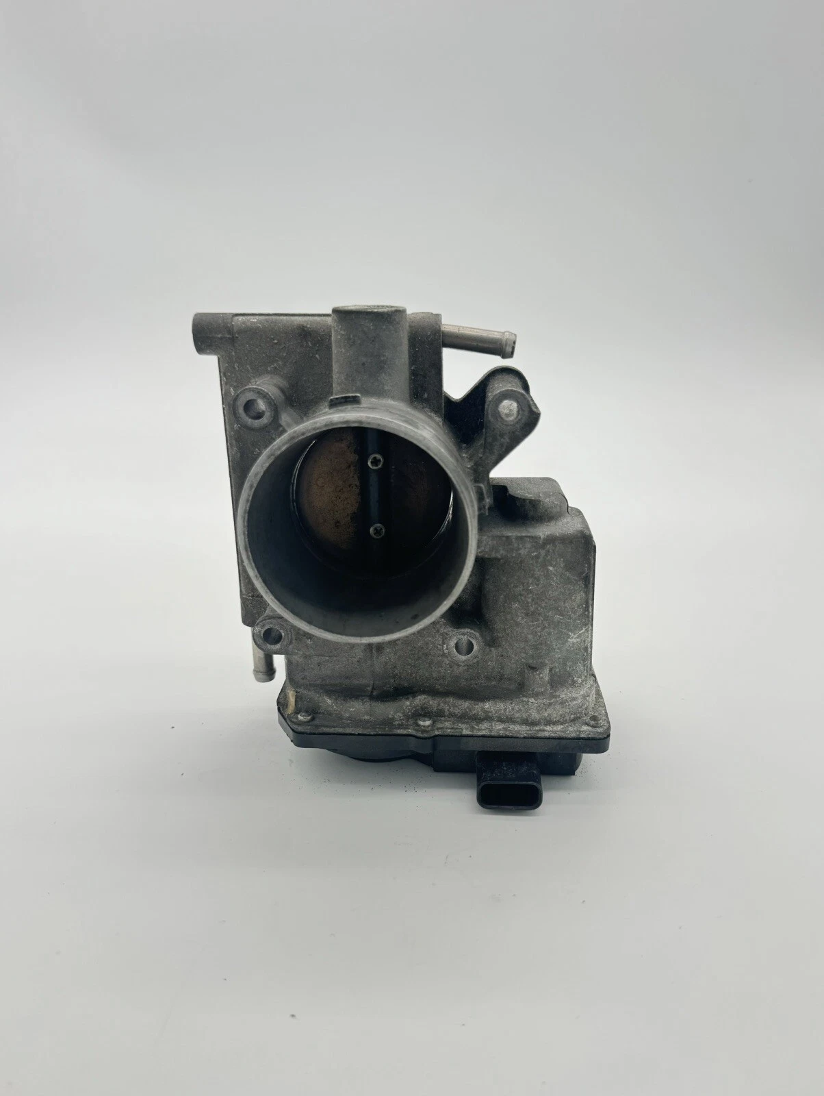 2006 2007 08 09 2010 2011 2012 2013 Mazda 3 Throttle Body Assembly OEM L3R413640 - Image 3