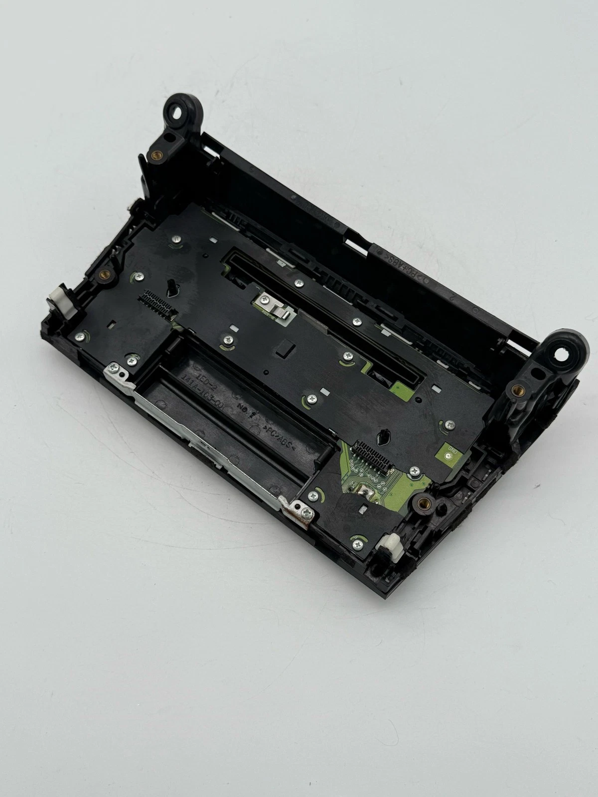 2004-2005 GENUINE MAZDA 3 STEREO MULTIMEDIA CONTROL HEAD UNIT 141A10300 A10700 - Image 4