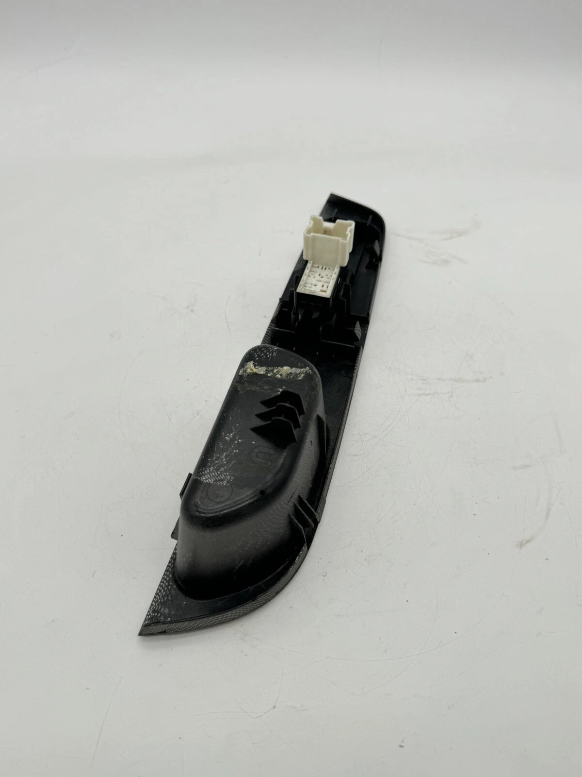 2007-2012 Nissan Versa Hatch Back Window Switch W Bezel Rear RH OEM 82960-EM31A - Image 7