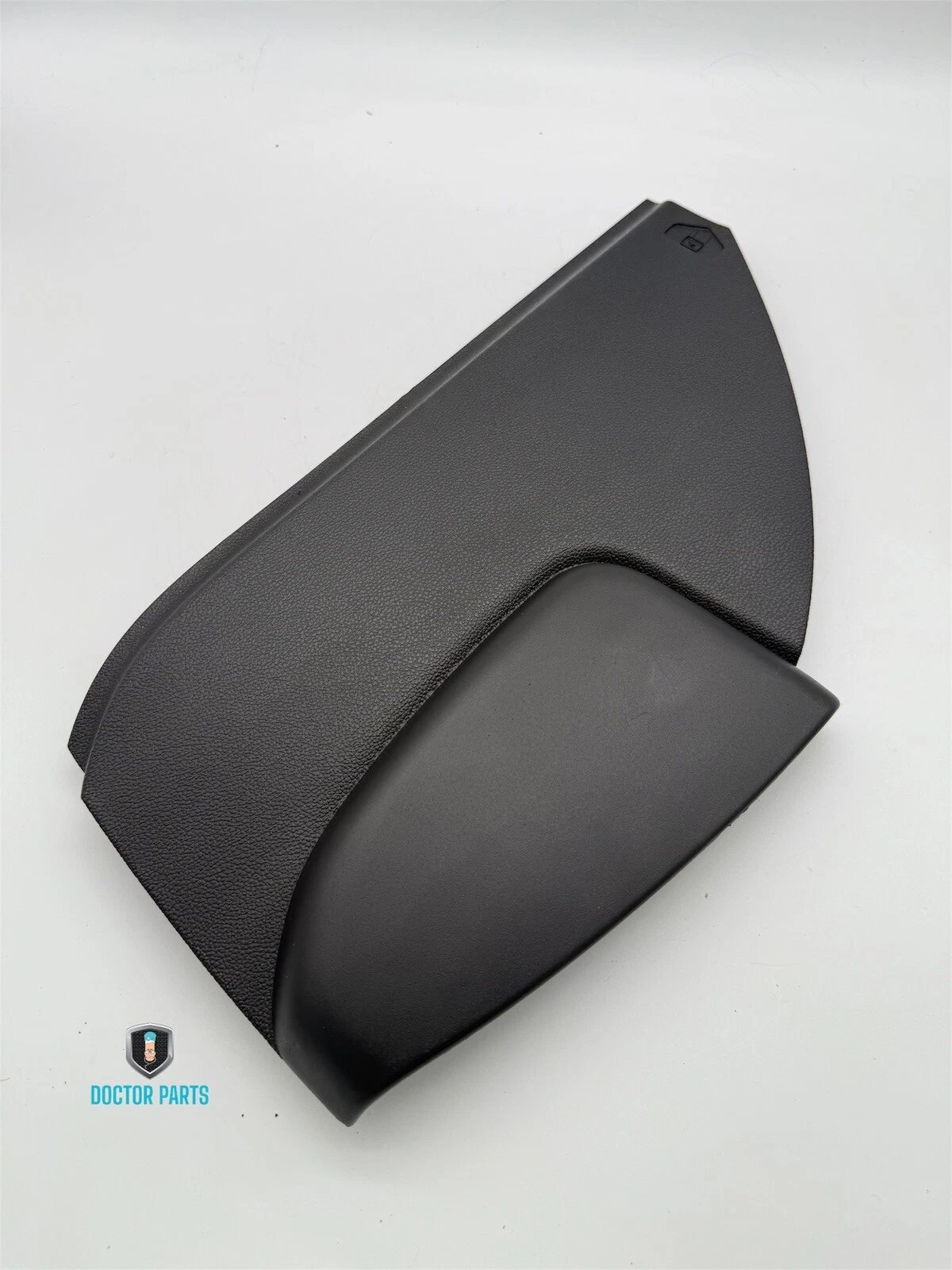 14-18 CHEVY SILVERADO TAHOE YUKON SIERRA DASH COVER DOOR RH OEM