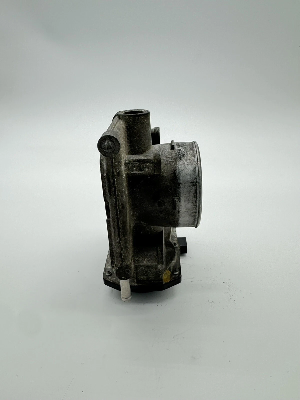 2006 2007 08 09 2010 2011 2012 2013 Mazda 3 Throttle Body Assembly OEM L3R413640 - Image 5