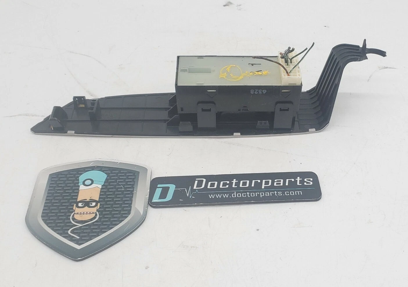 03-07 NISSAN MURANO PASSENGER right side front power window switch silver OEM - Image 3