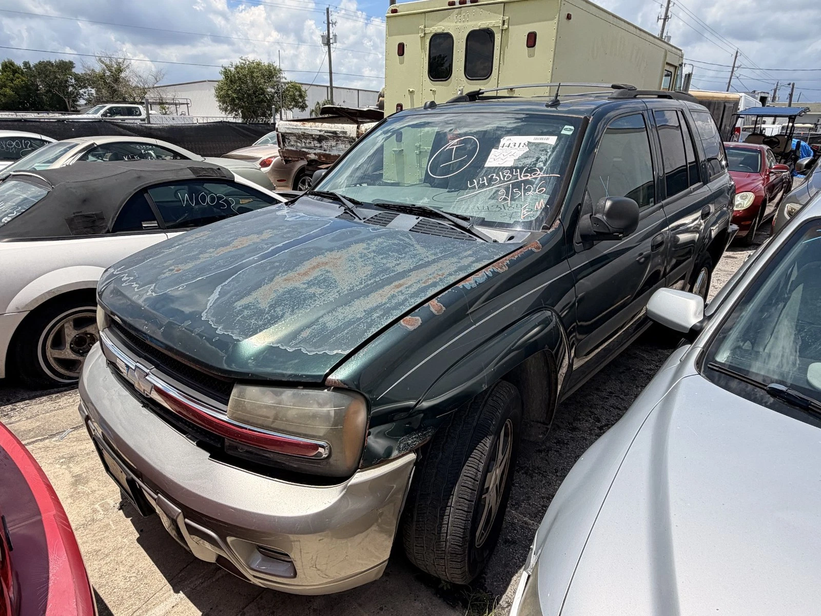 2005-2009 Chevrolet Trailblazer Left Rear Door Green OEM - Image 8