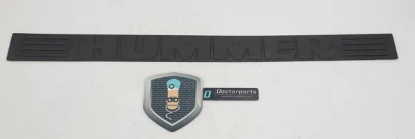 2003 - 2007 HUMMER H2 FRONT LEFT DRIVER SIDE SCUFF KICK PLATE MOLDING TRIM OEM