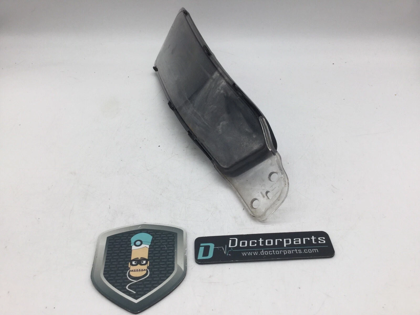 2005-2009 FORD MUSTANG TURN SIGNAL LAMP BUMPER LIGHT LEFT LH USED OEM - Image 2