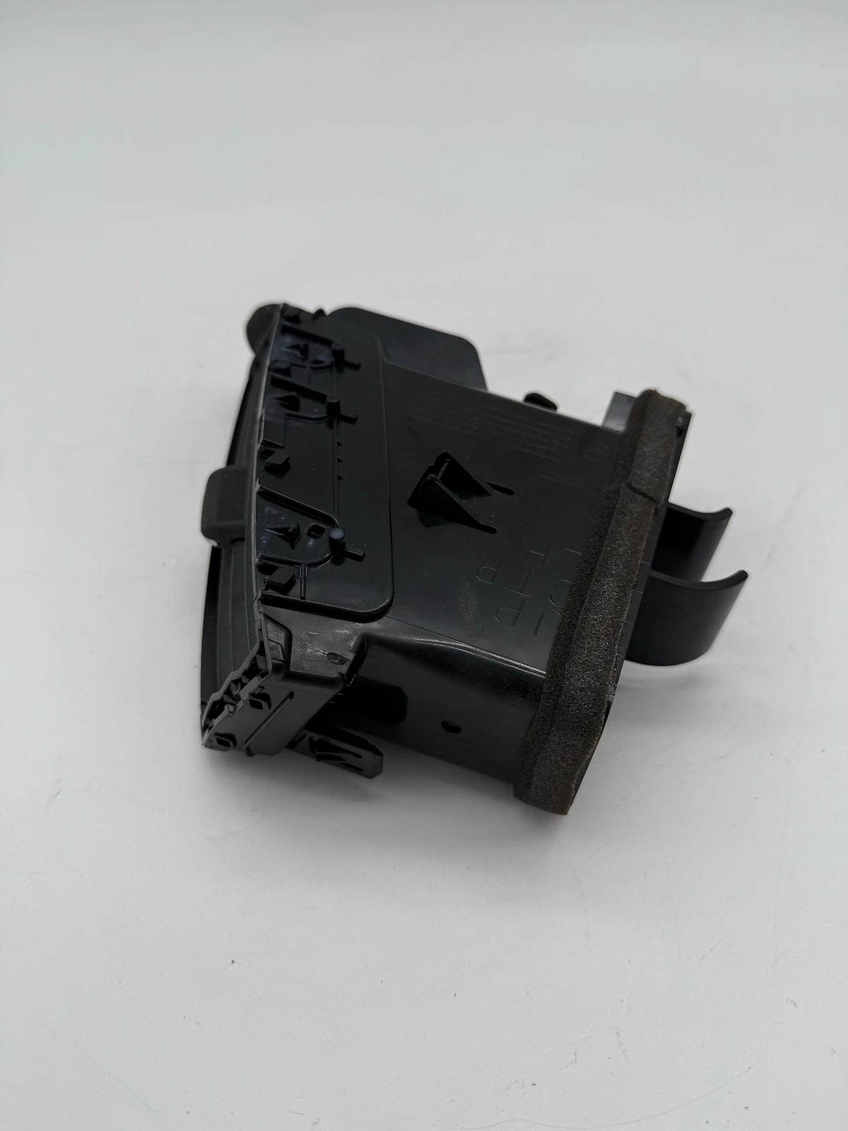 2008-2013 Infiniti G37 OEM LH Center Dashboard AC Vent 68751-JK00C oem - Image 10