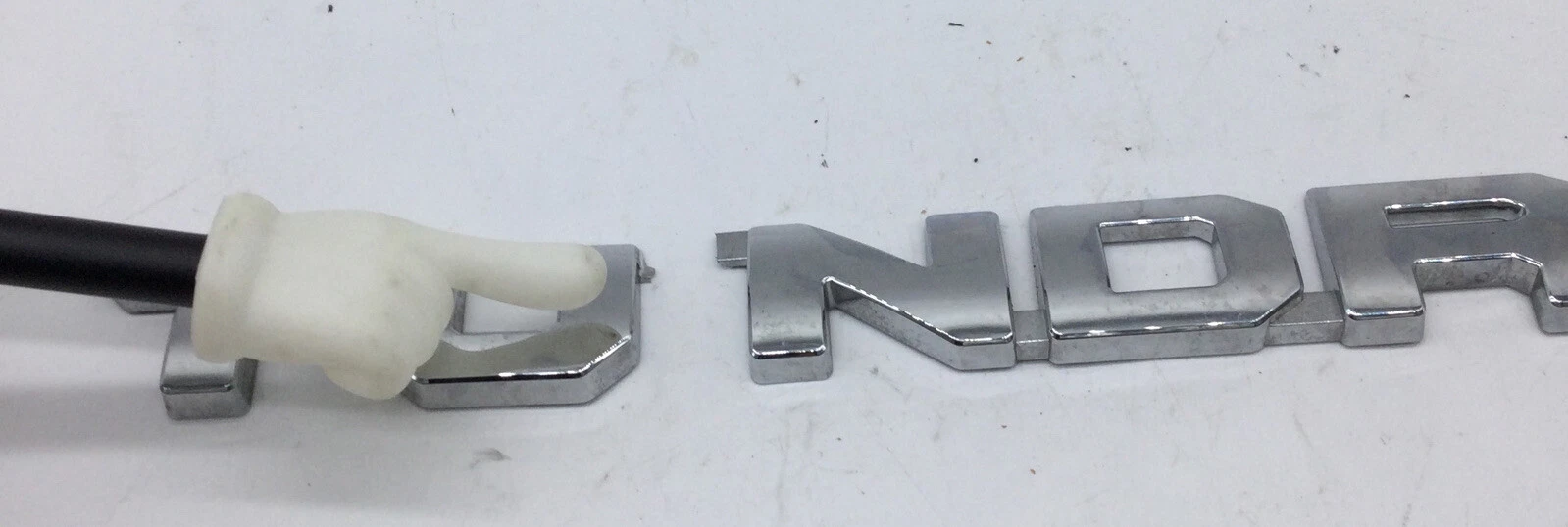 07-13 TOYOTA TUNDRA CHROME 75471-0C040 EMBLEM 75471-0C040 "TUNDRA" OEM ⭐️ ⭐️ - Image 4