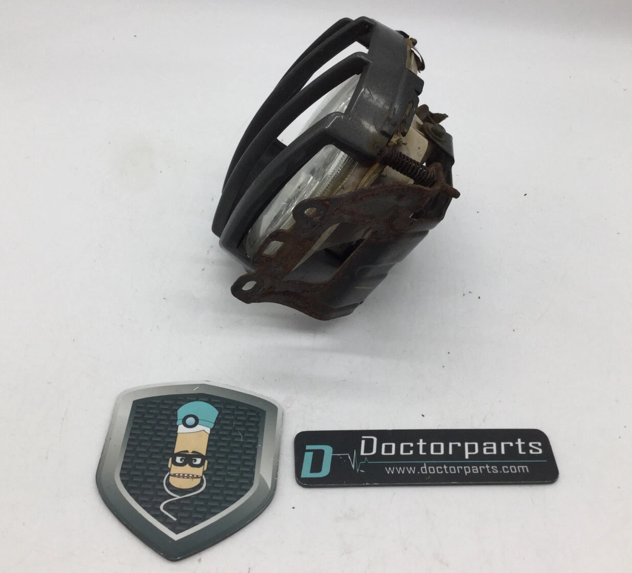 2005-2009 SUBARU OUTBACK RIGHT FRONT FOG LIGHT LAMP ASSEMBLY USED OEM - Image 2