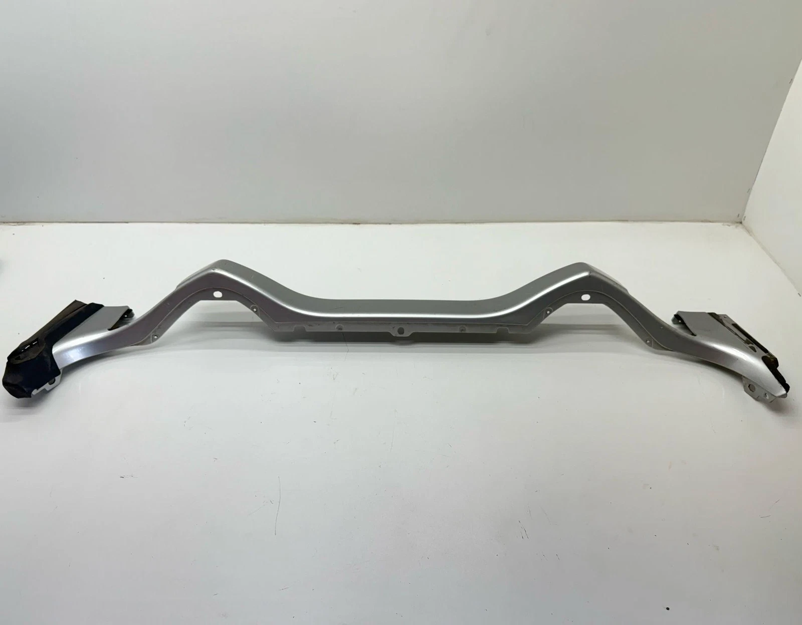 07-10 SATURN SKY HEADREST BRACE SUPPORT TULIP TRIM PANEL ASSEMBLY OEM - Image 2