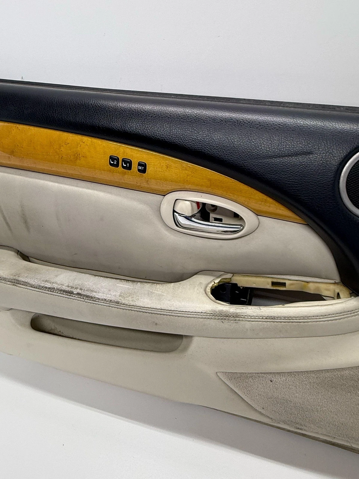02-10 Lexus SC430 Front Left Driver Side Seat Door Panel Cover Oem - Image 7