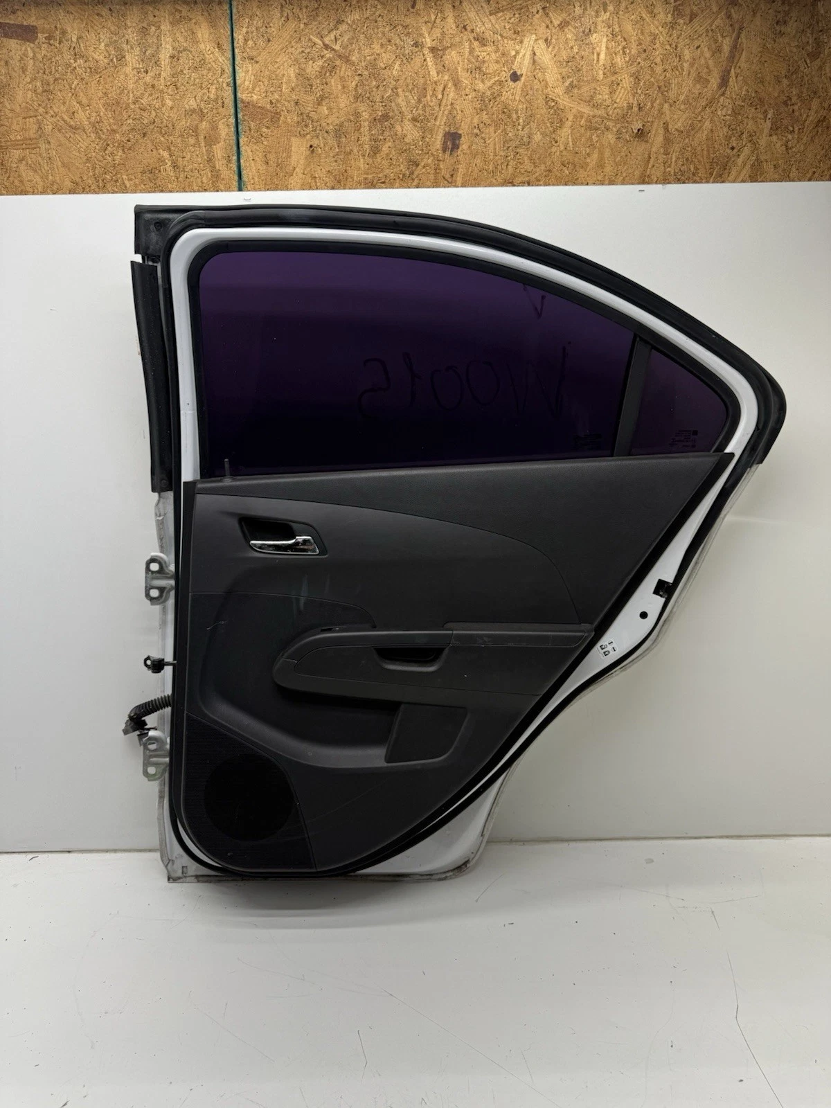 12-20 Chevrolet Sonic Sdn Rear Door Assembly Passenger Right Electric - Image 10