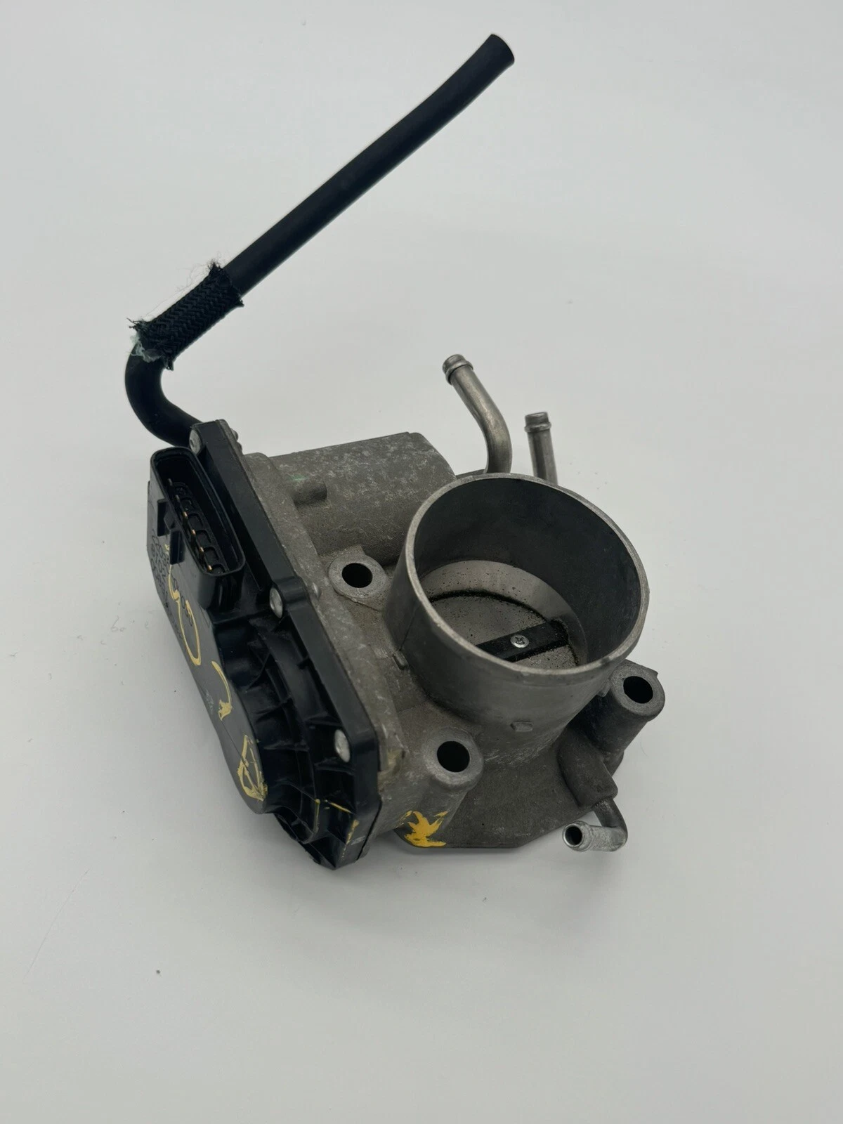 2003 - 2005 TOYOTA RAV4 HIGHLANDER CAMRY 2.4 Throttle Body OEM 220300H030 - Image 9