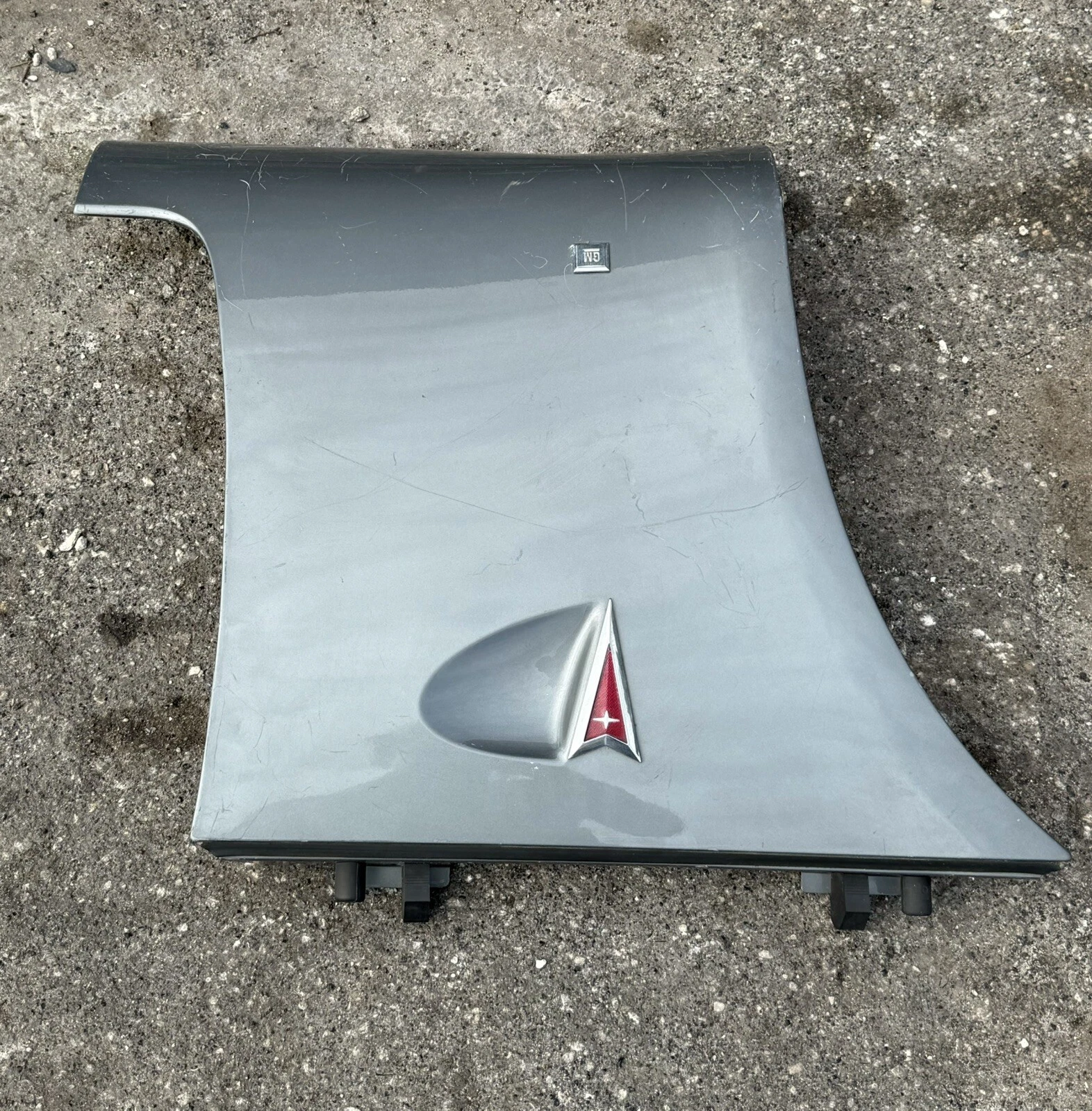 2006-2009 PONTIAC SOLSTICE FRONT LEFT FENDER DRIVER SIDE FENDER OEM OEM - Image 4