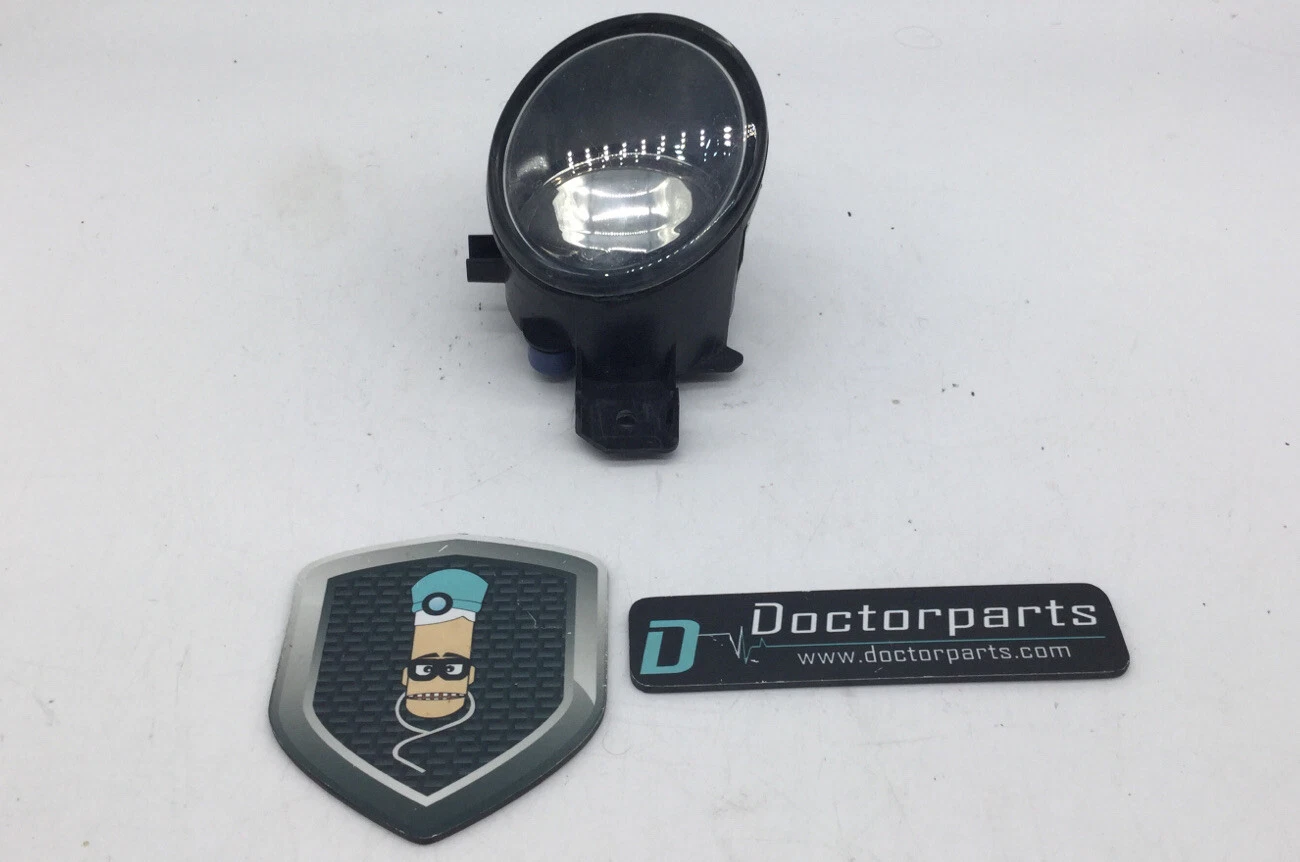 2004 - 2016 NISSAN SENTRA /ALTIMA FOG LIGHT LAMP BULB LEFT USED OEM 89210439 - Image 2