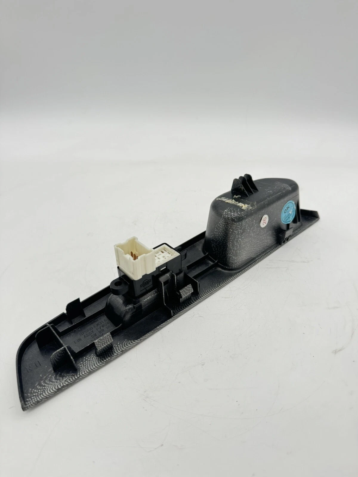 2007-2012 Nissan Versa Hatch Back Window Switch W Bezel Rear RH OEM 82960-EM31A - Image 10