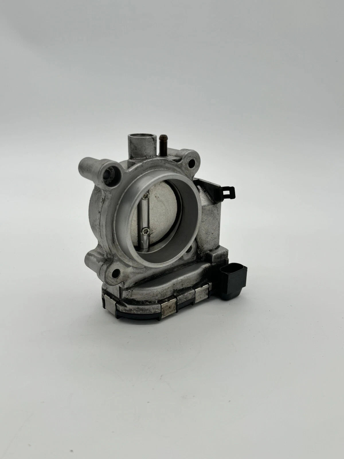 2002 MERCEDES BENZ C230 THROTTLE BODY FACTORY 2.3L OEM 1111410325 - Image 4