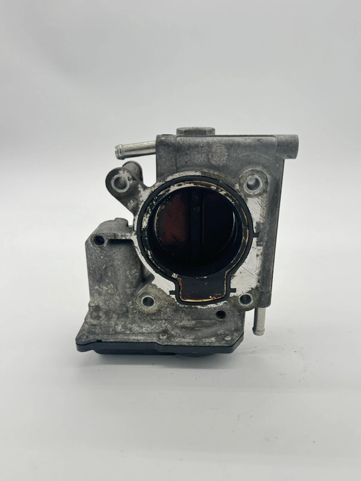 2006 2007 08 09 2010 2011 2012 2013 Mazda 3 Throttle Body Assembly OEM L3R413640 - Image 7