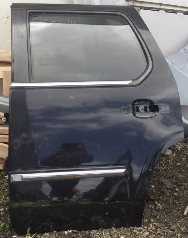 2007-2014 CADILLAC ESCALADE REAR DRIVER LEFT LH DOOR USED OEM LOCAL PICKUP