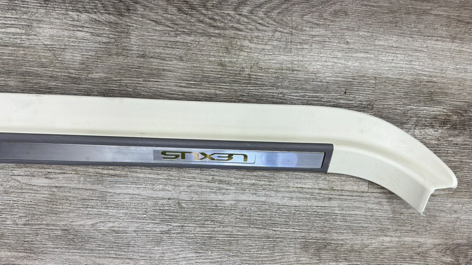 02-10 LEXUS SC430 FRONT LEFT DRIVER SIDE DOOR STEP SCUFF PLATE TRIM OEM - Image 3