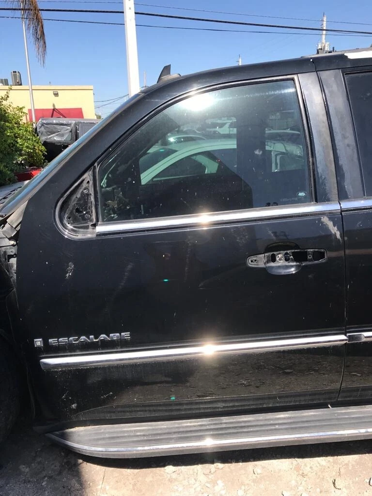 2007-2014 CADILLAC ESCALADE REAR PASSENGER RIGHT RH DOOR USED OEM LOCAL PICKUP - Image 4