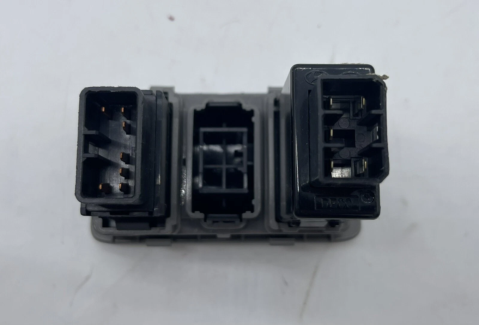 2006-2012 KIA SEDONA DASH INTERIOR LIGHT SWITCH W/ DIM 93390-4D000KS OEM USED - Image 4