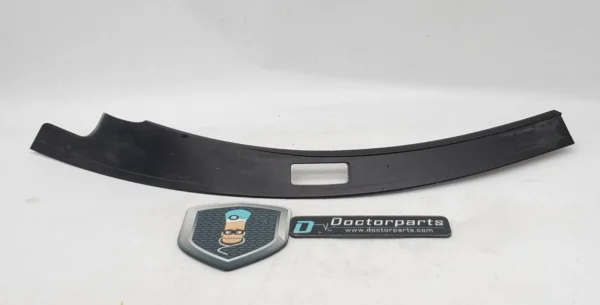 2003 - 2007 NISSAN MURANO LEFT TAIL LIGHT COVER TRIM BEZEL BLACK 220-63698 OEM