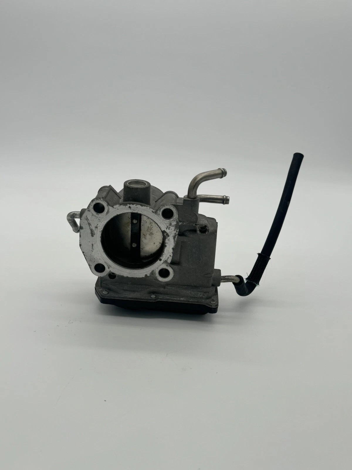 2003 - 2005 TOYOTA RAV4 HIGHLANDER CAMRY 2.4 Throttle Body OEM 220300H030 - Image 2