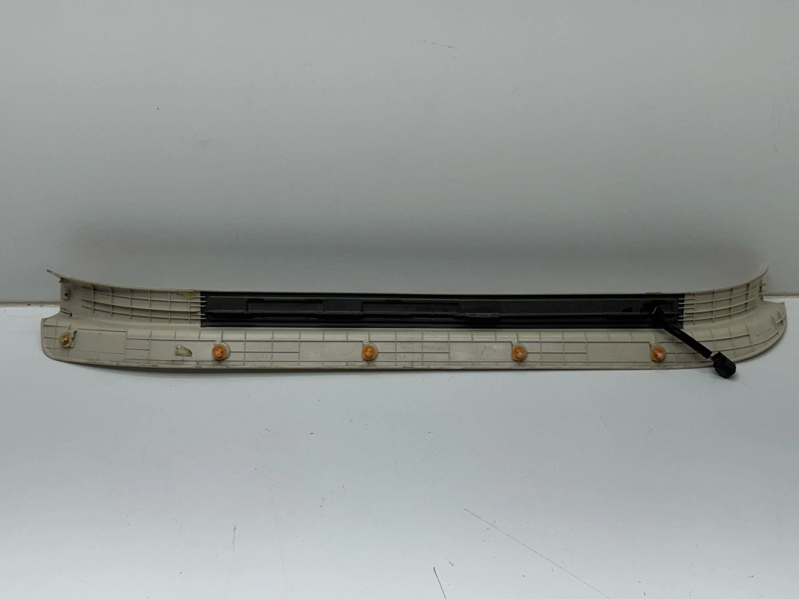 02-10 Lexus SC430 Front Left Passenger Side Door Step Scuff Plate Oem 6791324040 - Image 9