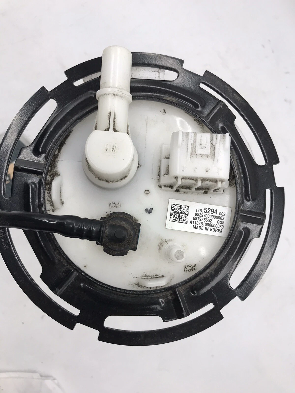 17 18 19 20 Chevrolet Spark Fuel Pump Gasoline OEM 13515294 Used - Image 5