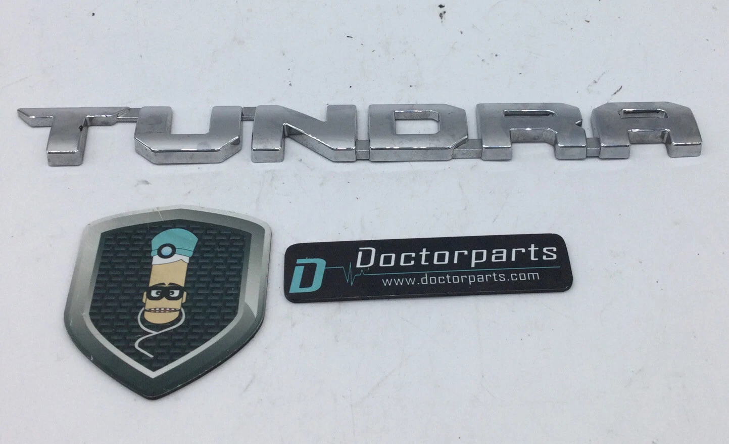 07-13 TOYOTA TUNDRA CHROME 75471-0C040 EMBLEM 75471-0C040 "TUNDRA" OEM ⭐️ ⭐️ - Image 2