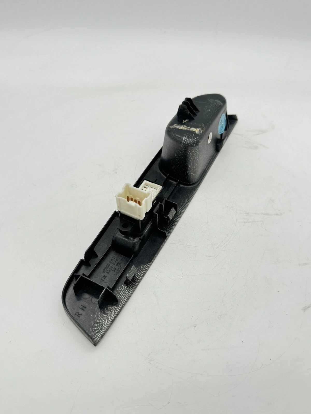 2007-2012 Nissan Versa Hatch Back Window Switch W Bezel Rear RH OEM 82960-EM31A - Image 6