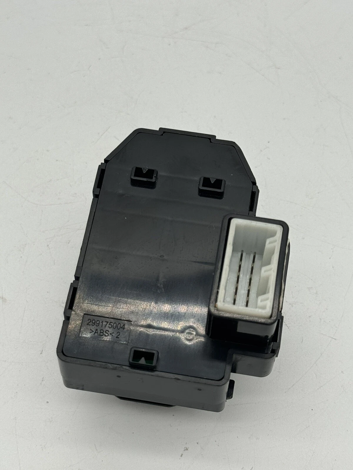 18-19 Kia RIO Front Door Switch Driver's Mirror 2222288 - Image 11