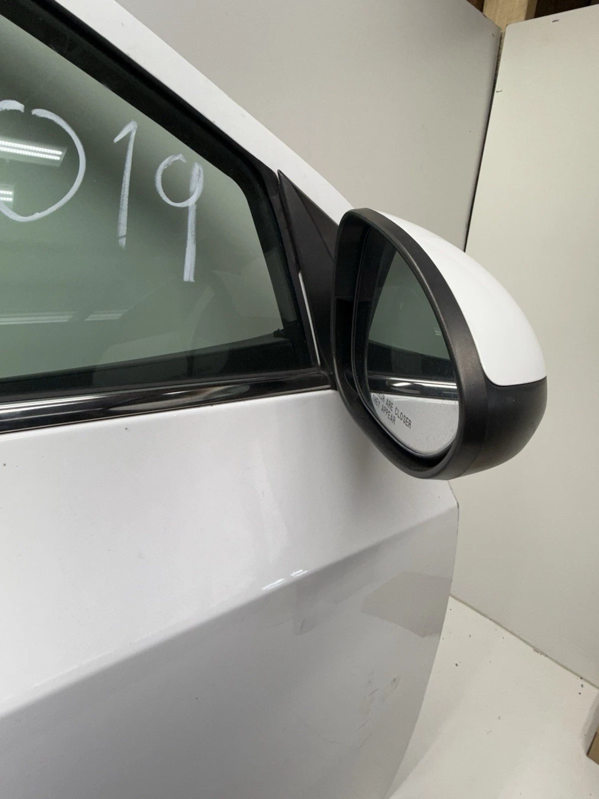 12-20 CHEVY SONIC RIGHT FRONT PASSENGER DOOR OEM - Image 5