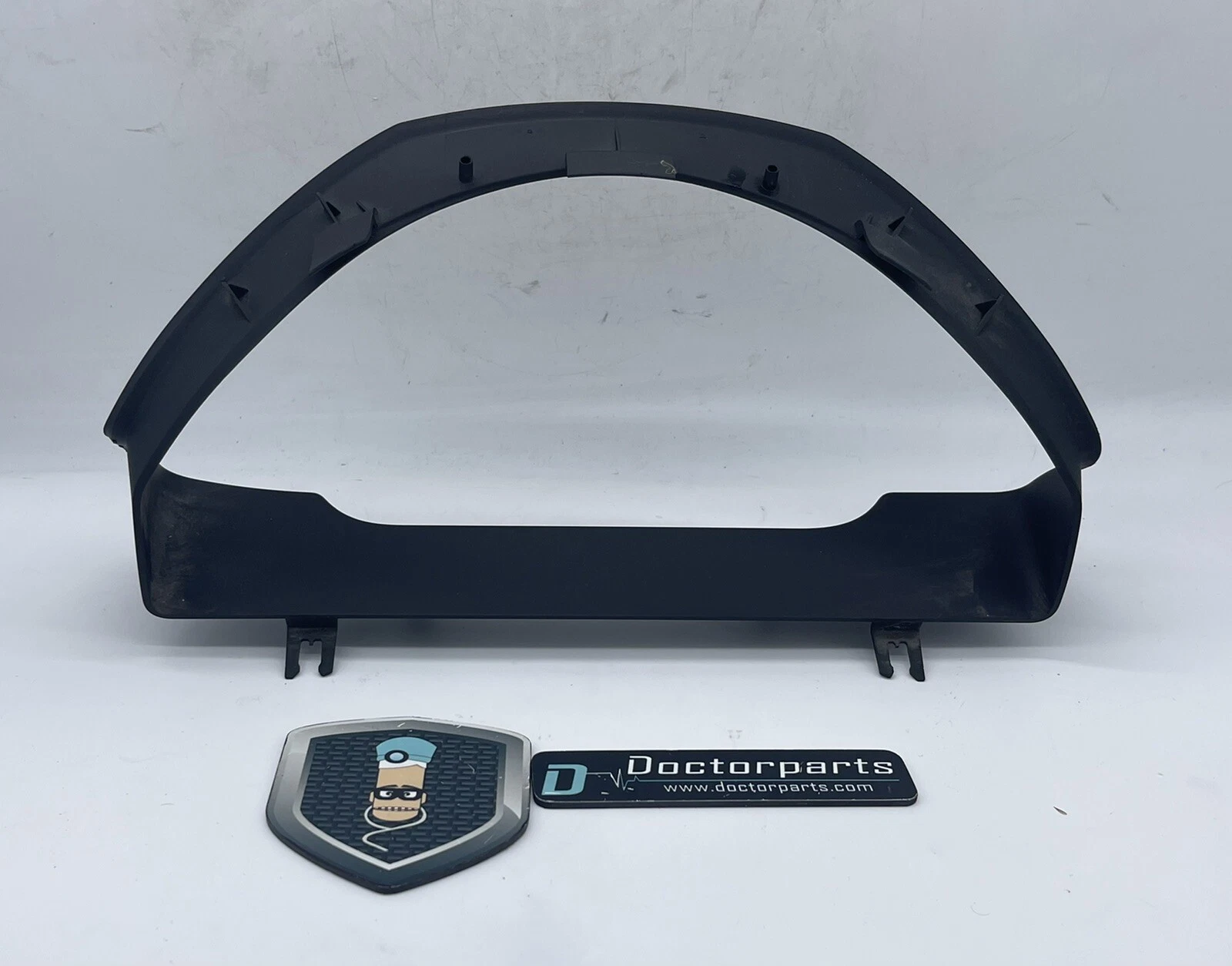 2008 - 2011 Mercedes-Benz C300 OEM INSTRUMENT CLUSTER BEZEL A2046800023 - Image 2