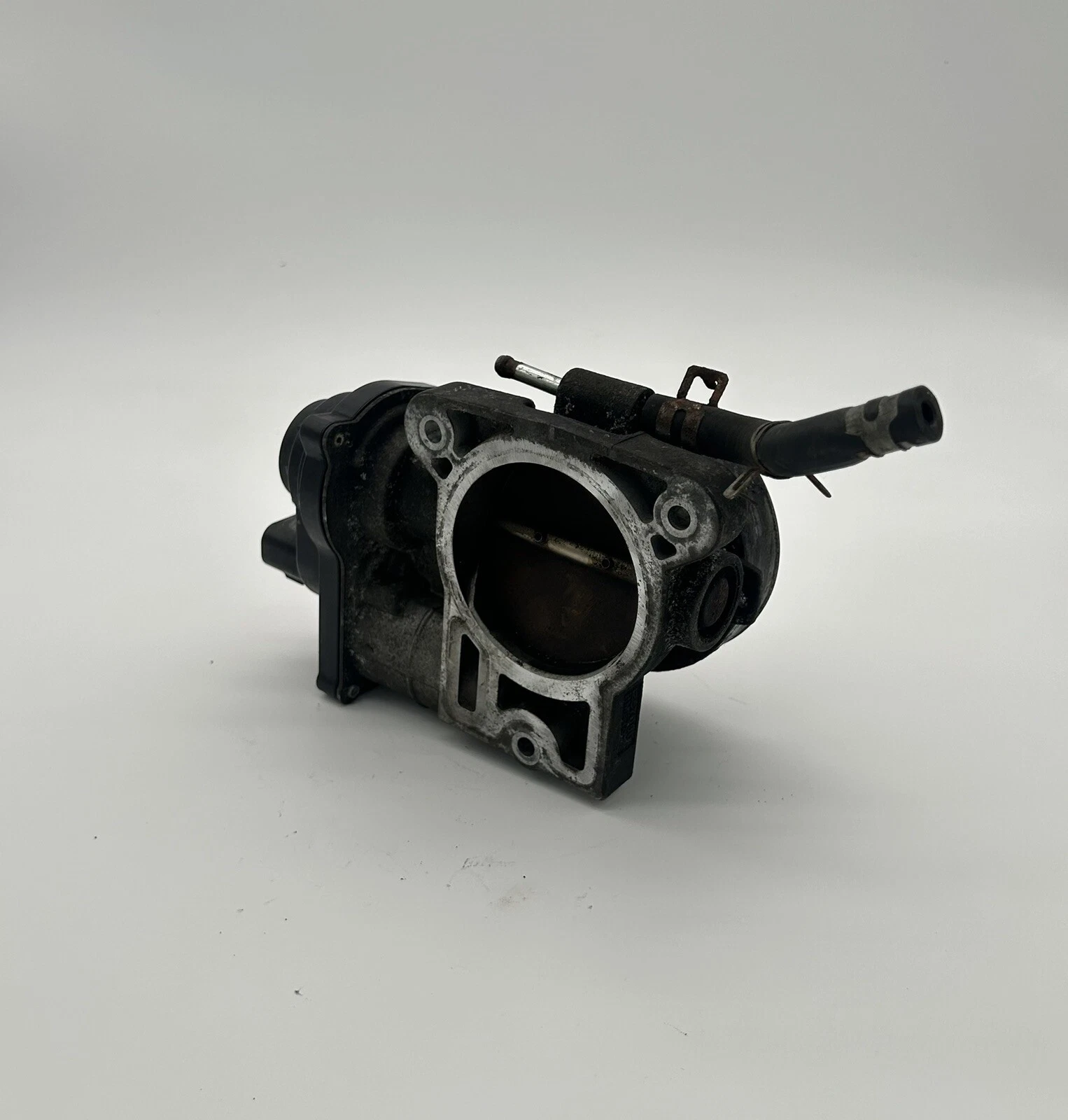 03 04 05 06 07 Hummer H2 6.0 V8 Throttle Body OEM 1257080 - Image 2