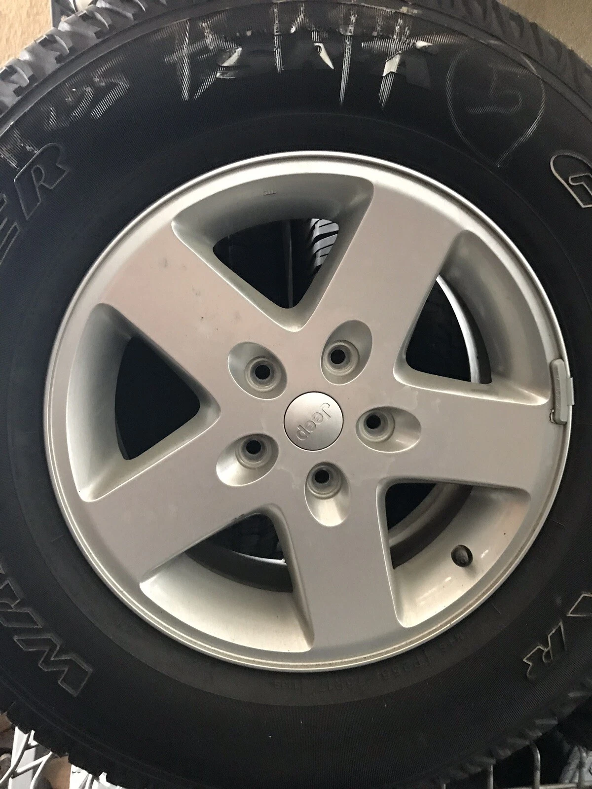 2006-2007 17" OEM FACTORY JEEP COMMANDER WHEEL RIM 9064 17X7.5 5JS92TRMAA