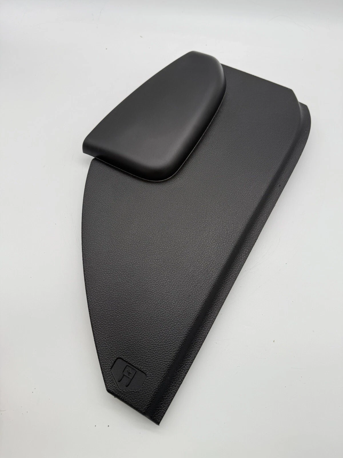 14-18 CHEVY SILVERADO TAHOE YUKON SIERRA DASH COVER DOOR RH OEM - Image 5