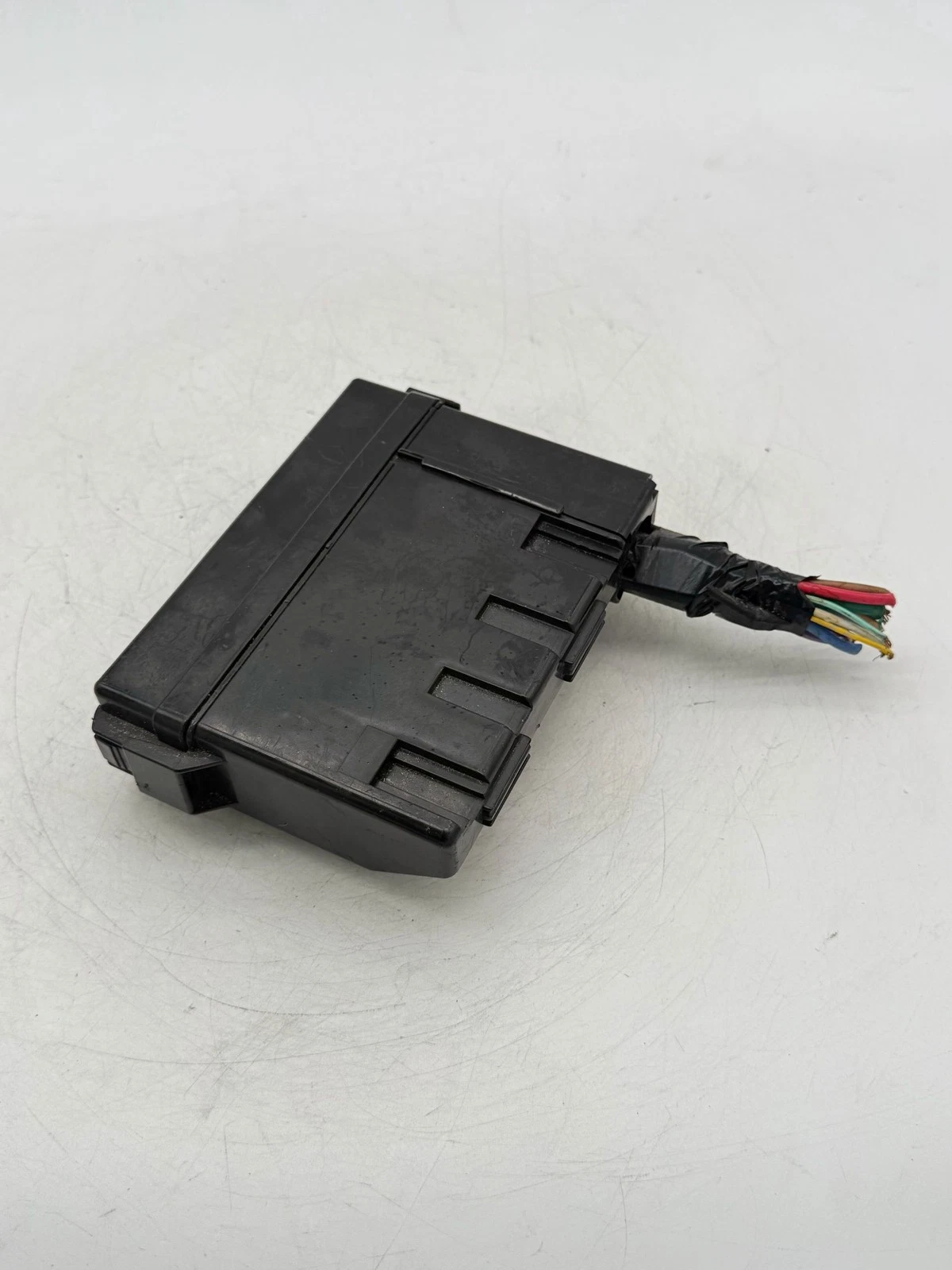 2008-2013 Infiniti G37 3.7L Engine Fuse Relay Unit Assembly 7254-5763-30 - Image 6