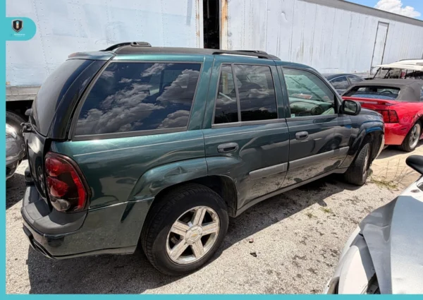 2005-2009 Chevrolet Trailblazer Passenger Rear Side Door