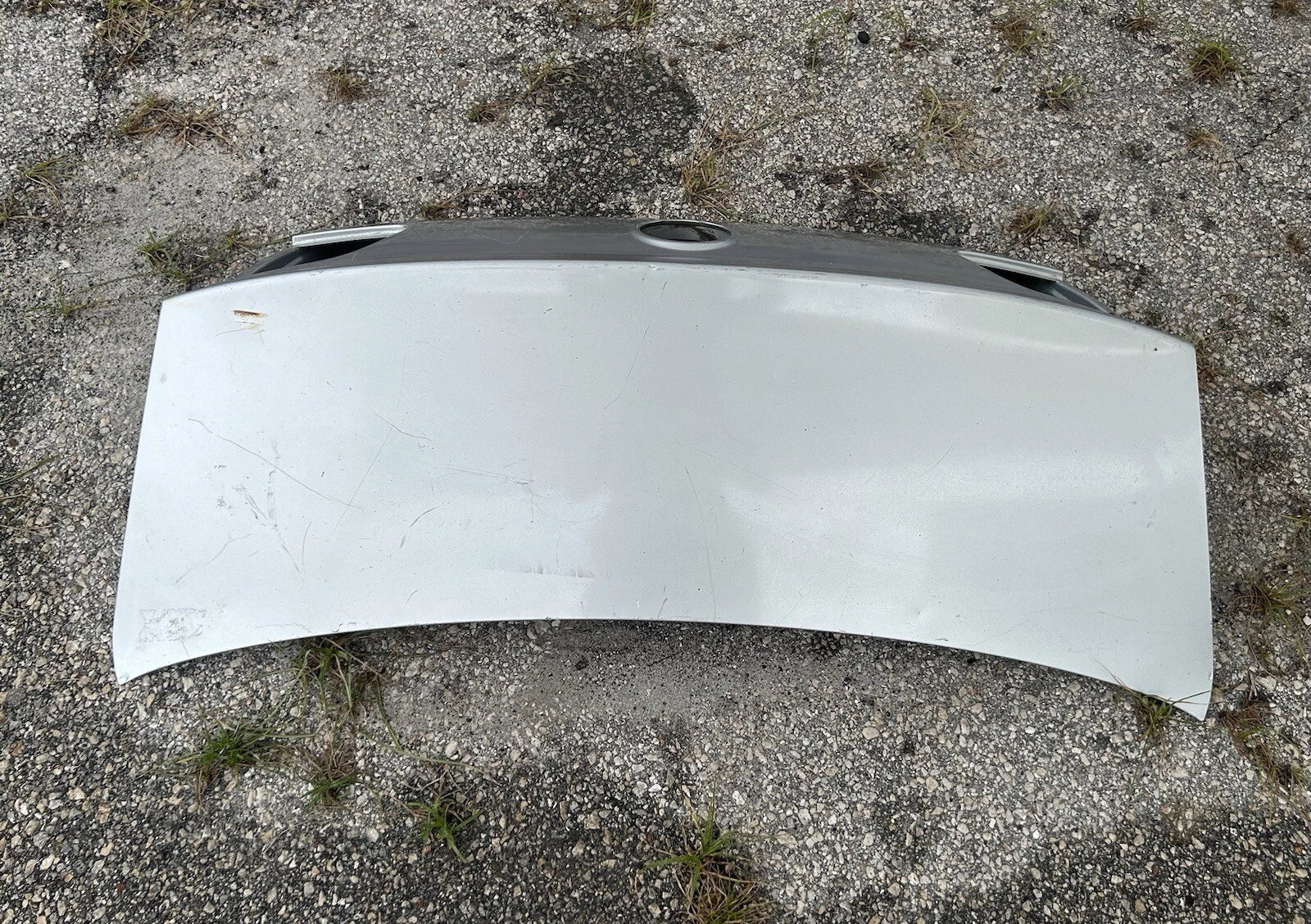 2006 Volkswagen Passat Sedan Rear Trunk Deck Boot Tailgate, Trunk lid OEM - Image 6