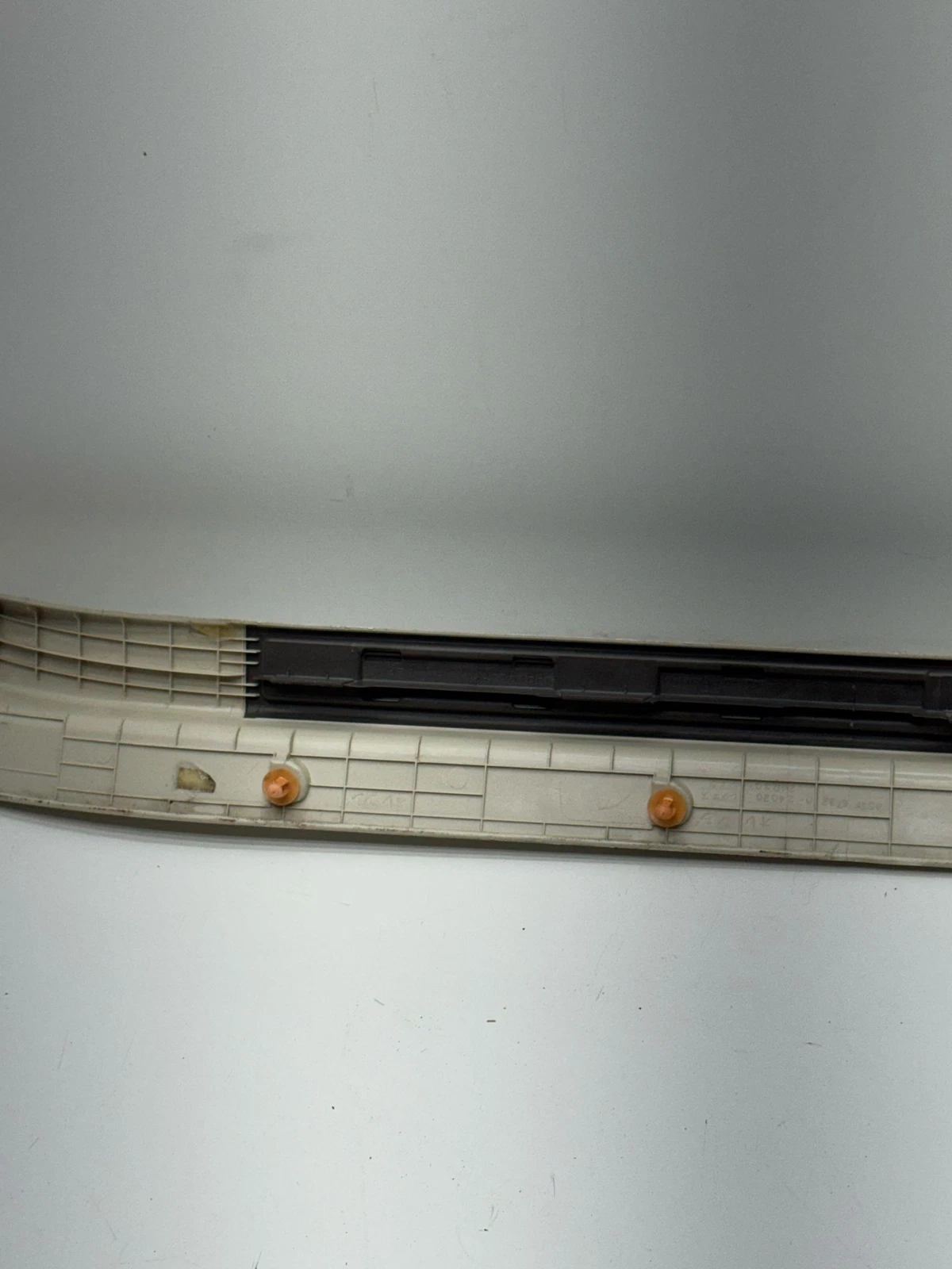 02-10 Lexus SC430 Front Left Passenger Side Door Step Scuff Plate Oem 6791324040 - Image 12